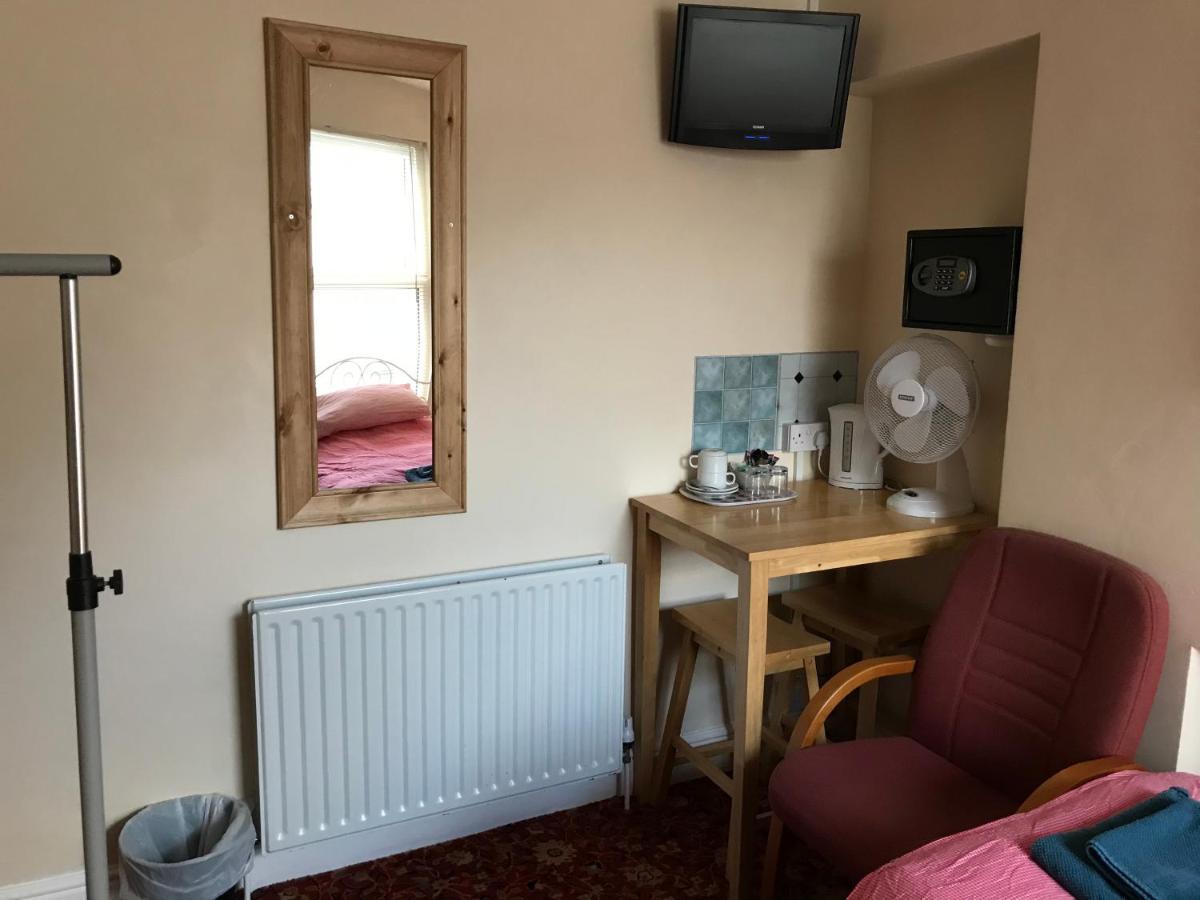 Bayside Guest House Porthcawl Bagian luar foto